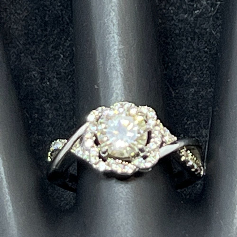 Silver Tone Clear Glass Statement Ring 6 1/2 (R269) - Picture 2 of 7
